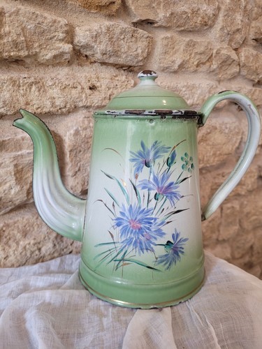 Ancienne cafetière émaillée