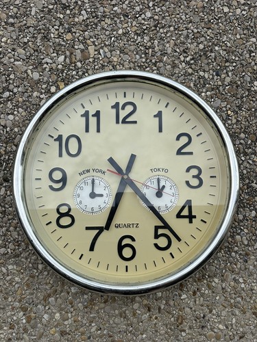 Horloge murale industrielle