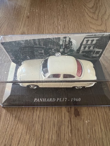 Panhard pl17 1960 43 neuf - 1/43,