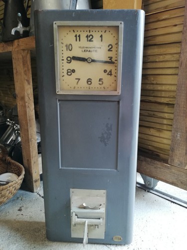 Pointeuse ancienne