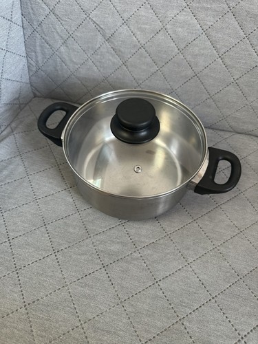 Casserole inox avec couvercle
