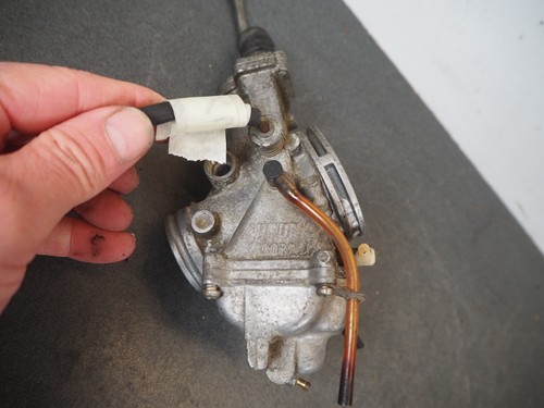Carburateur gauche suzuki - carburateur,