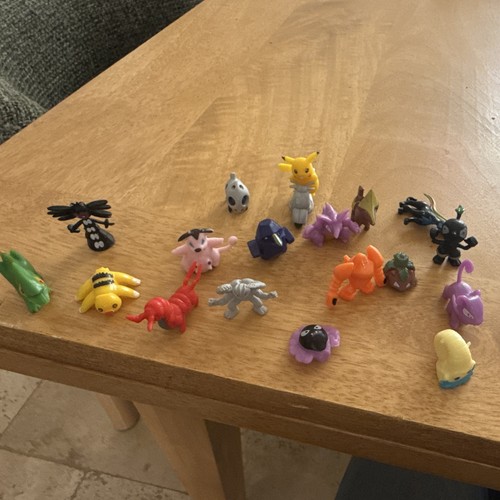 Lot mini figurines pokémon - de,