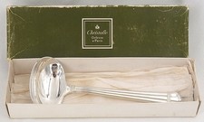 Christofle model Aria, sauce spoon, silver metal in excellent condition.