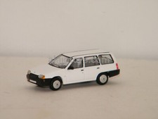 OPEL KADETT CARAVAN BLANC PREMIUM CLASSIXXs HO 1/87 Réf PCX870496