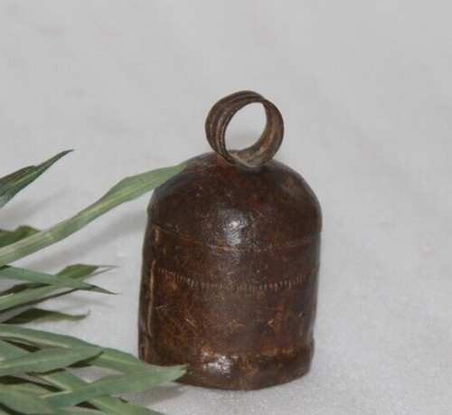Cloche vache fer antique - en,