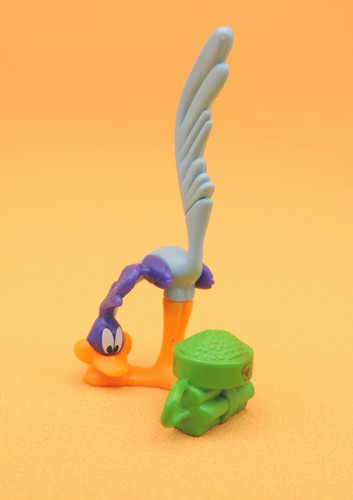 Kinder surprise looney - surprise,