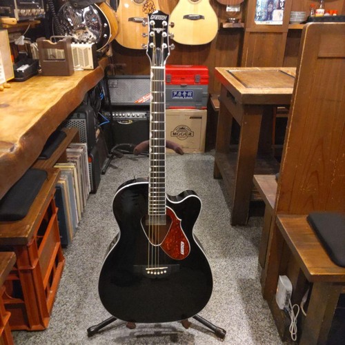 Guitare acoustique électrique