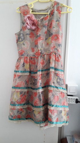 Superbe robe 100 soie beige - superbe,