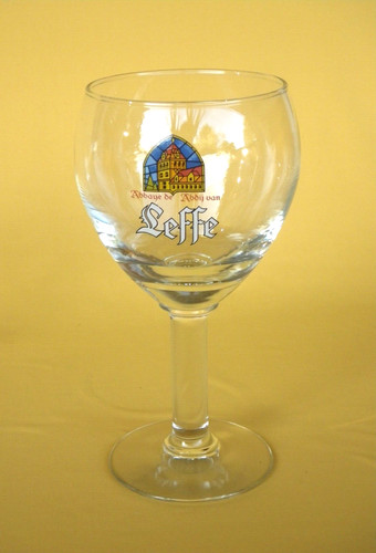 Grand verre bière leffe - ,