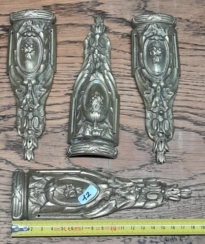 Anciens ornements bronze - anciens, en