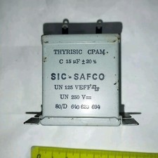 Condensateur à bain d'huile