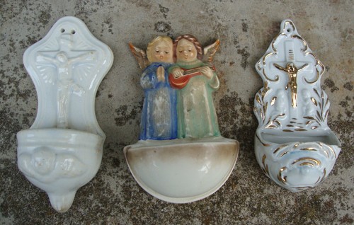 Lot bénitiers de - de, maison