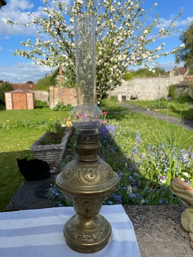 Ancienne lampe pétrole - lampe,