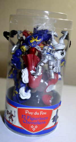 Tube 12 figurines - tube,