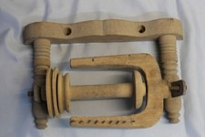 Elément de rouet en bois