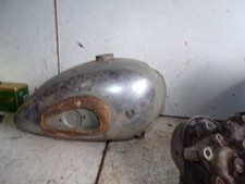 Réservoir peugeot 125 13825
