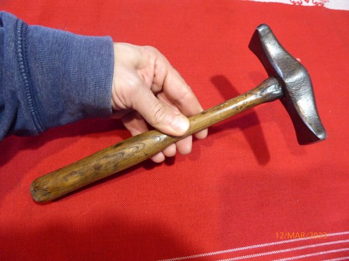 Marteau outil ancien - marteau,