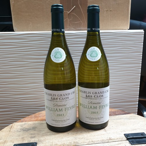 Deux bouteilles chablis les - deux,