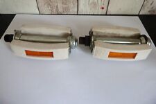 paire d ancienne pédales de