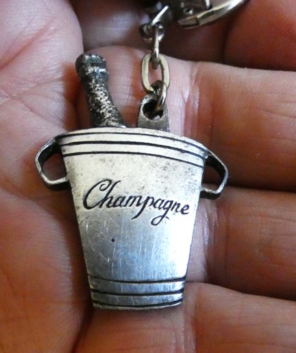 Ancien porte clé métal