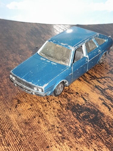 Norev ancien renault r30 - 1/43,