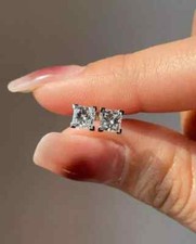 Boucles d'oreilles clous FN en