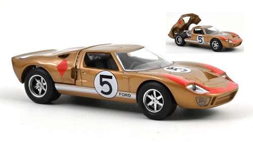 Miniature voiture échelle - miniature,