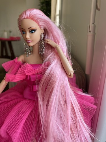 Service only barbie repaint - barbie, &