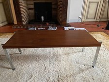Table basse design dans le goût De Knoll en métal chromé et teck 1970