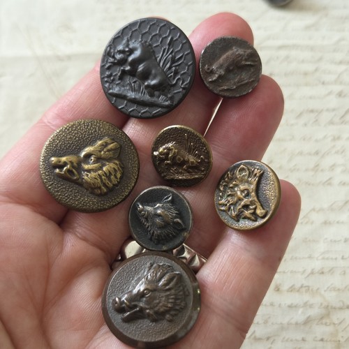 Boutons vénerie anciens - 7,