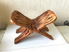 Porte livre en bois pliable