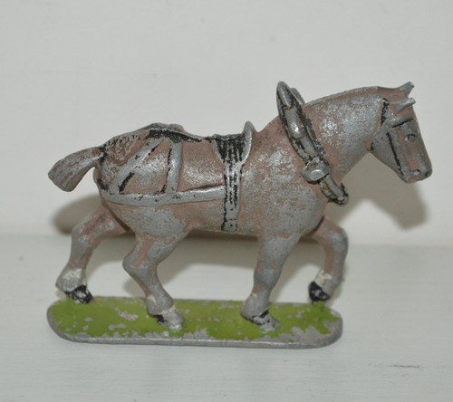 Ancienne figurine alu quiralu - ancienne,