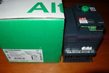 VARIATEUR TRIPHASE 380V 0,55kW FREQUENCE VITESSE SCHNEIDER ELECTRIC ATV320U06N4C