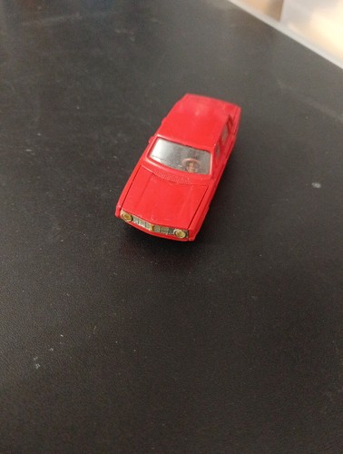Minialuxe volvo 144 - -,