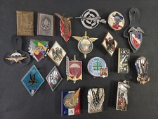 2165/MED - Lot of 20 Foreign Legion Regiment Badges + Para - No. 18