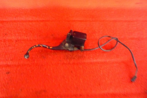 Pompe levier frein avant droit - pompe,