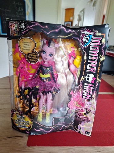 Poupée monster high - poupée,