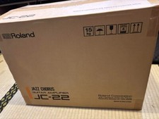 NEAR MINT Roland JC-22 Jazz Chorus Guitar Combo Amplifier Black 100V