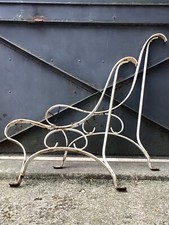 Paire d’anciens pieds de