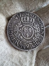 Écu Aux Branches D'oliviers