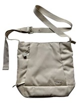 Hedgren Helia Water Resistant