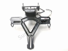 SUPPORT DE PLAQUE ET ECLAIRAGE