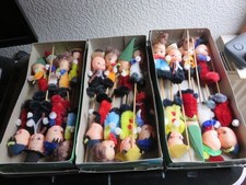 Déco Noël ou autres, 3 boites de 8 poupées têtes caoutchouc sur tige