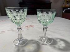 Verres à vin blanc en cristal