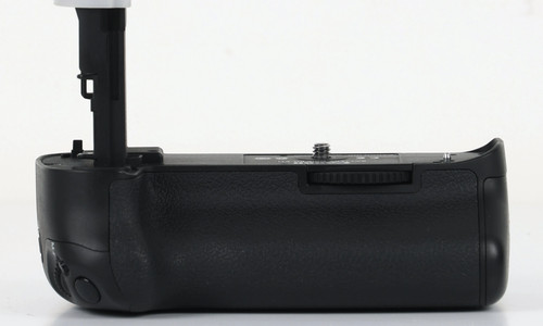 Canon battery grip - canon, bg-e11