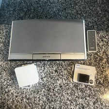 Bose SoundDock  Portable Digital Music Speaker W/Remote & Adapter & Bluetooth 