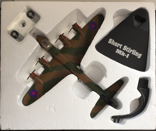 Avion militaire short - militaire,,