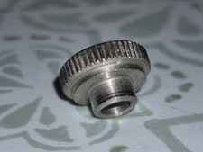 Vis pour bobines machines à