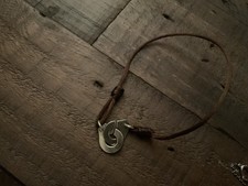 DINH VAN: BRACELET MENOTTES SUR CORDON R12